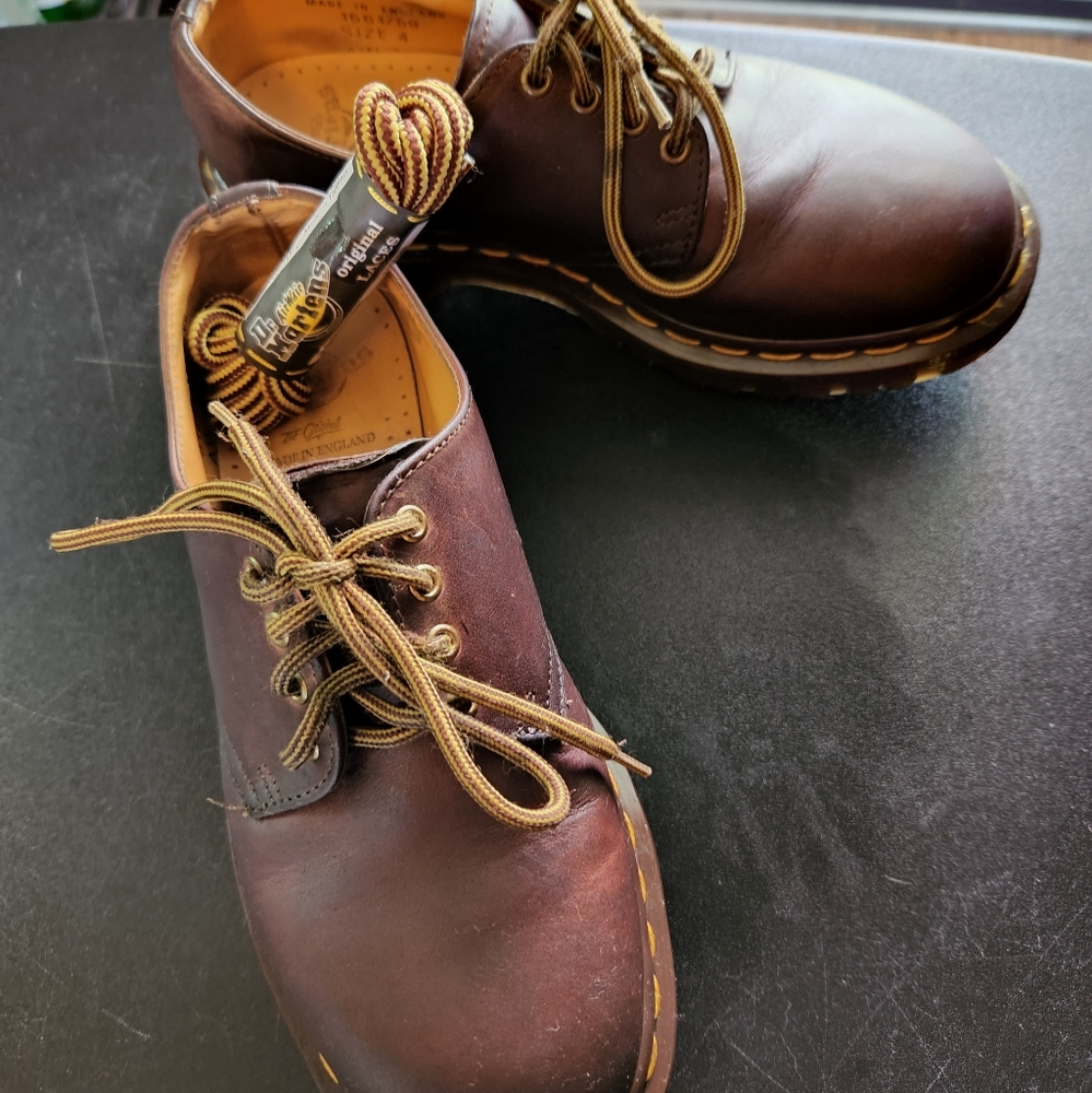Dr. Martens Made in England 4-hole Greasies Brown